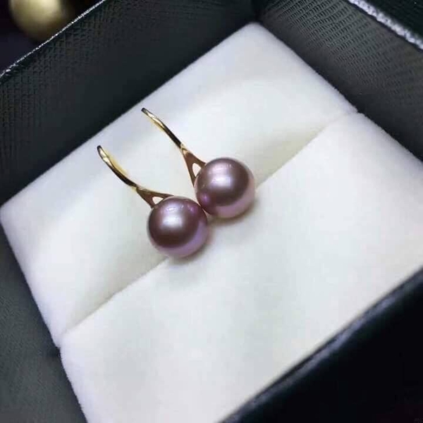 Hoa Tai Ngọc Trai Tím Đậm Duyên Dáng
