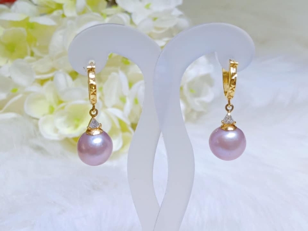 Hoa Tai Ngọc Trai Tím Khoen Tròn Duyên Dáng