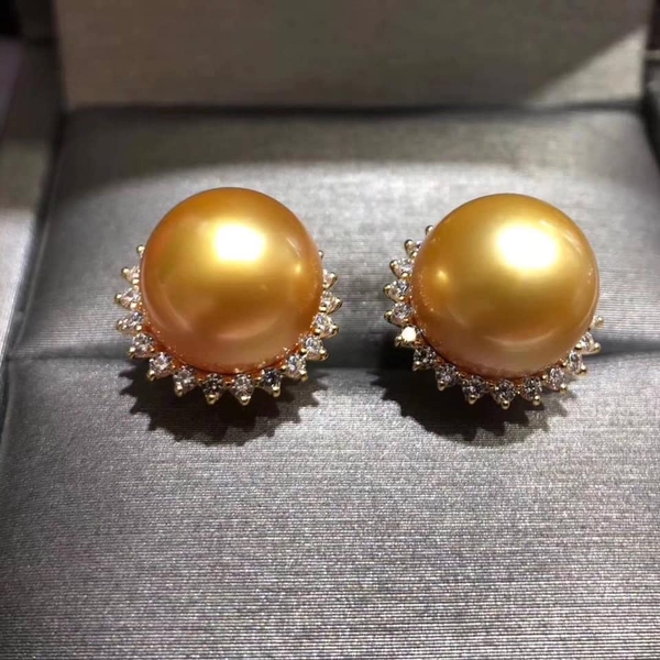 Hoa Tai Ngọc Trai Vàng Kim Quý Phái