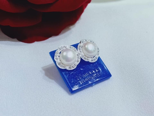 Hoa Tai Ngọc Trai Viền Hoa Xinh Xắn