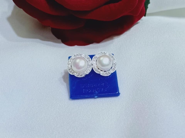 Hoa Tai Ngọc Trai Viền Hoa Xinh Xắn