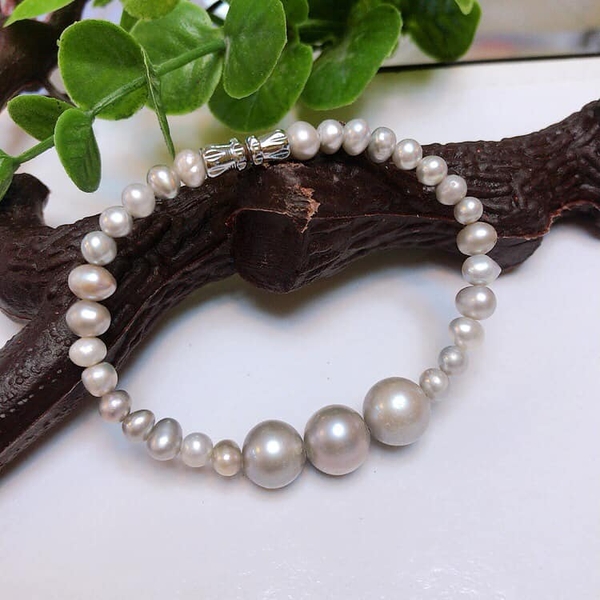 Lắc Tay Ngọc Trai Xám Khói Thanh Lịch