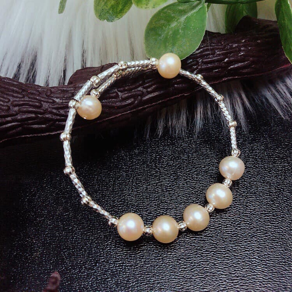 Lắc Tay Ngọc Trai Xinh Xắn