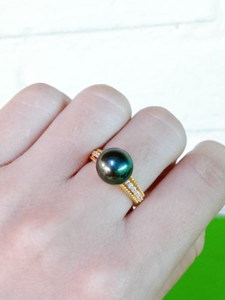 Nhẫn Ngọc Trai Xanh Rêu Quý Phái 