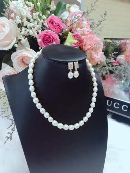 Set Vòng Cổ Ngọc Trai Giọt Nước Và Hoa Tai Thanh Lịch