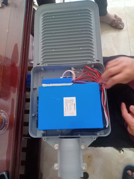 Đèn công trình năng lượng mặt trời 120W KITAWA BC8120