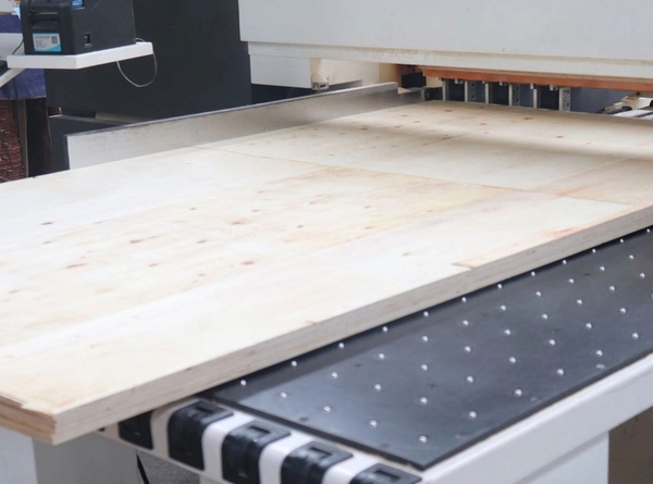 cutting-plywood