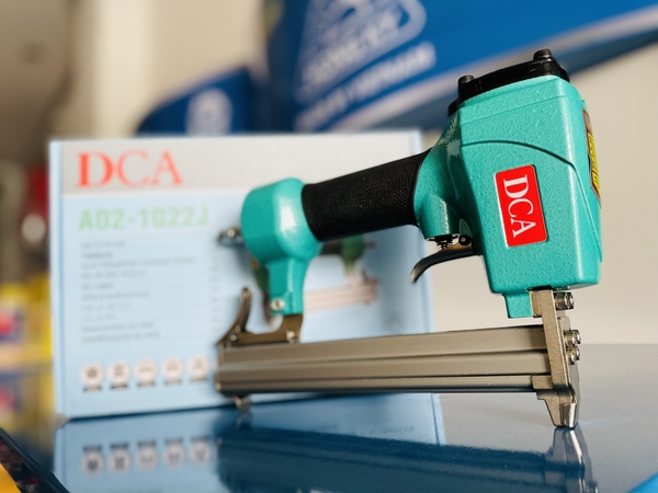 Súng bắn đinh u dùng hơi DCA A02-1022J