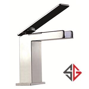 voi-den-nong-lanh-lavabo-caesar-b680ct-cao-cap