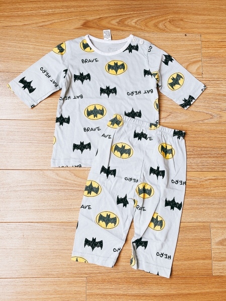 Đồ bộ bé trai tay lửng quần dài thun cotton màu xám hình Batman