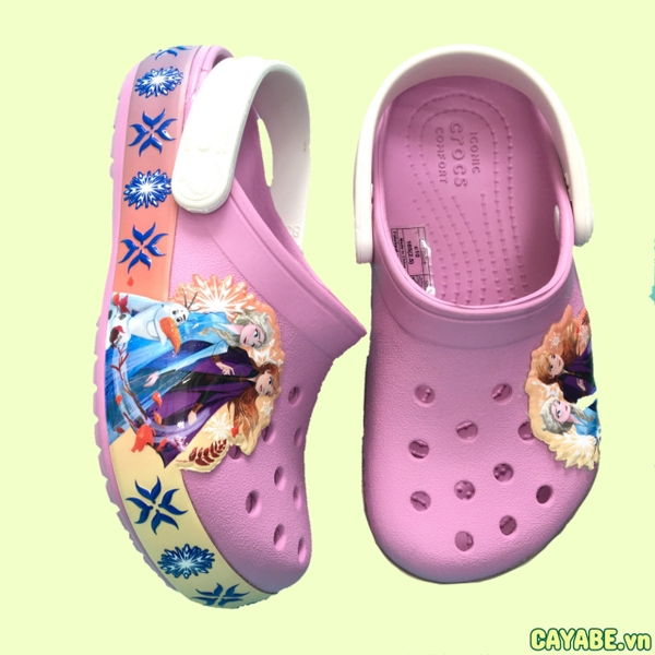 Dép sục Crocs band trẻ em công chúa Elsa hồng (tặng 10 nút sticker gắn dép)