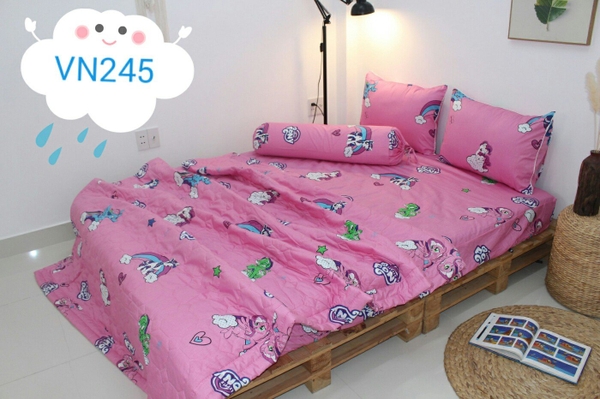 Bộ ga gối 4 món ngựa Little Pony màu hồng cotton 100% (ga giường + 1 vỏ gối ôm + 2 vỏ gối nằm)