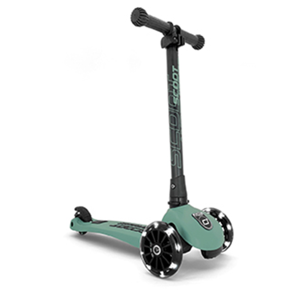 Xe scooter trẻ em Scoot and Ride Highwaykick 3 bánh xe có đèn LED cho bé (màu xanh lá - Forest)