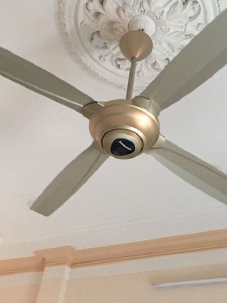 Quạt trần có remote Panasonic F-56MZG-GO 59W (Vàng)