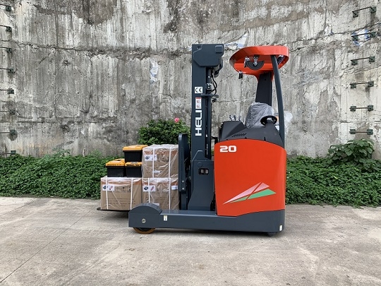 Xe nâng điện Reach truck 2 tấn