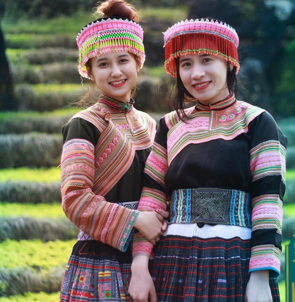 Top 11 Trang phục dân tộc đẹp và độc đáo nhất ở Việt Nam (p2)
