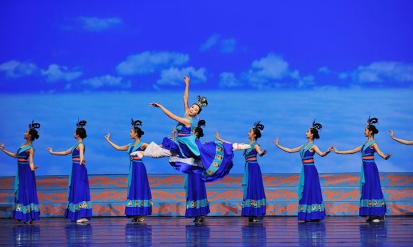 Nghệ thuật múa cổ điển Trung Hoa và sự khác biệt với Bale