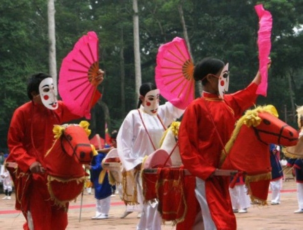 Điệu múa miền Trung: Năm điệu múa Trò Xuân Phả  có tên 