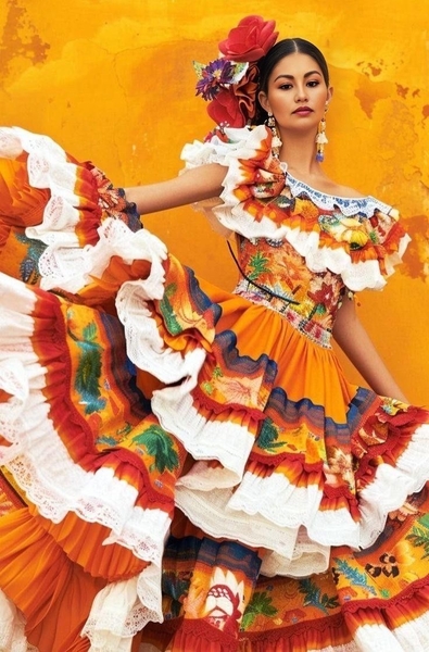 Trang phục váy Mexico rực rỡ