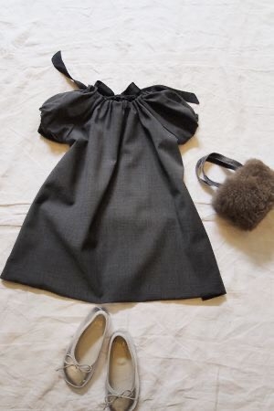 Váy bé gái thiết kế màu đen
