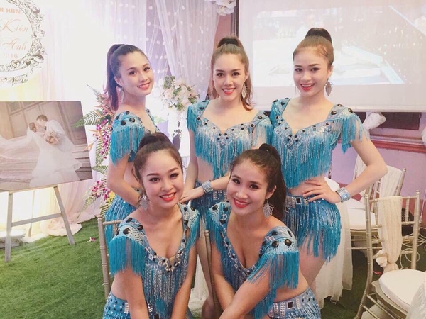 Trang phục biểu diễn Dance màu xanh ngọc