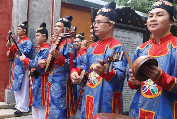 Trang phục cung đình tế lễ