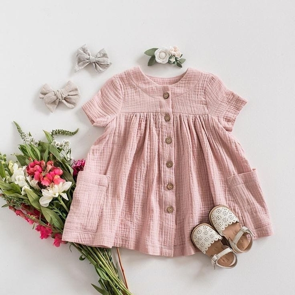 Váy vintage màu hồng kem cho bé