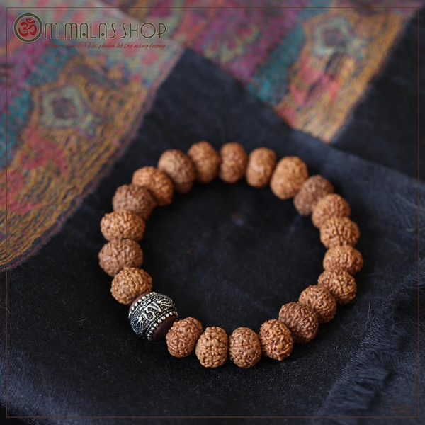 MALA BỒ ĐỀ KIM CANG KẾT CHARM GỖ BỌC BẠC CHỮ OM