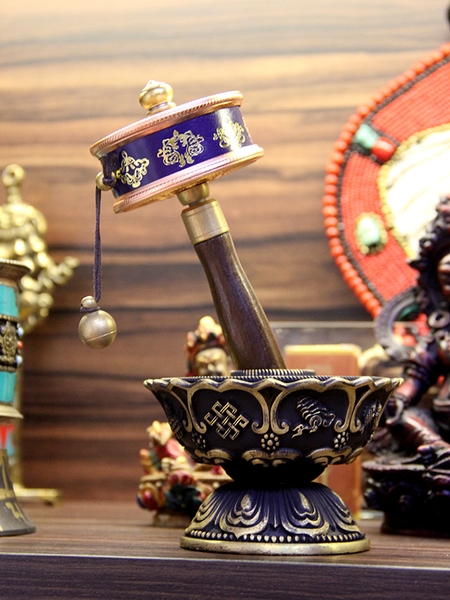 KINH LUÂN TÂY TẠNG TAY XOAY