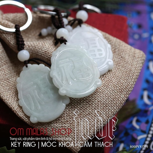 MÓC KHOÁ CẨM THẠCH