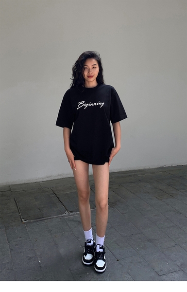 T36 -Áo Thun Nữ MAKILANA Đen Oversize Cotton Cổ Tròn In Chữ Năng Động Phong Cách Hàn Quốc Hè 2025