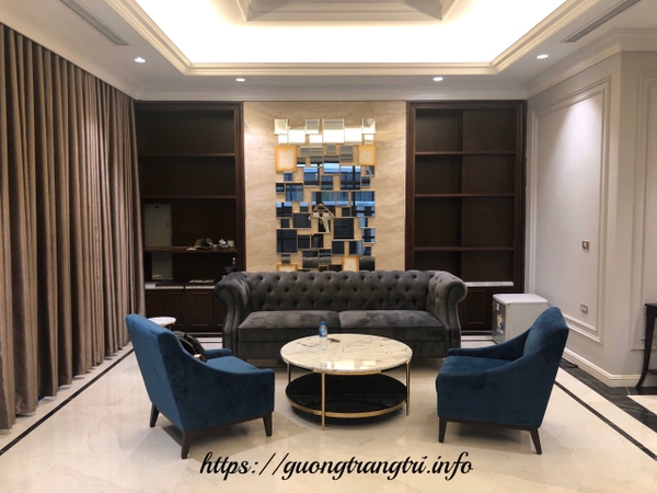 guong-decor-nghe-thuat-phong-khach-luxury