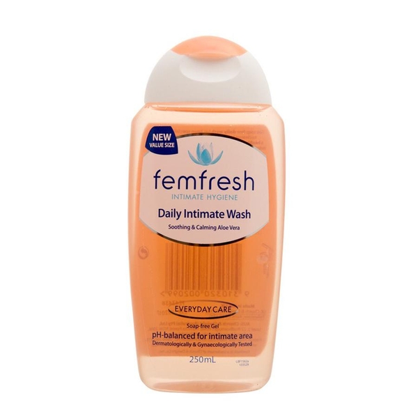 dung-dich-ve-sinh-phu-nu-hang-ngay-femfresh-daily-intimate-wash-250ml