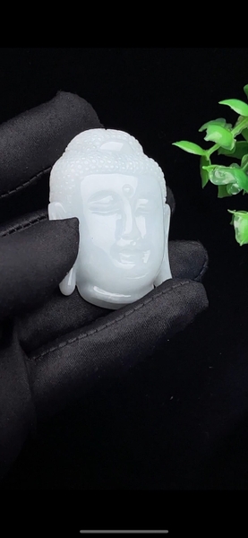 NT1203 Mặt Phật ngọc phỉ thuý tự nhiên  (jadeite A)