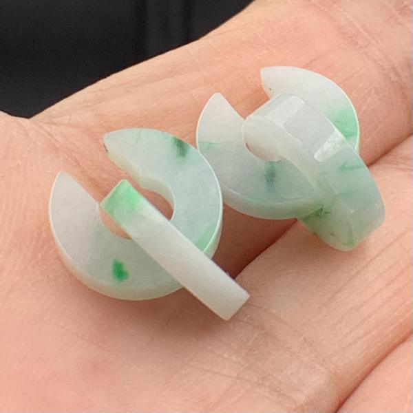 KHUYÊN TAI TRÒN Ngọc phỉ thúy tự nhiên Jadeite A- NT587