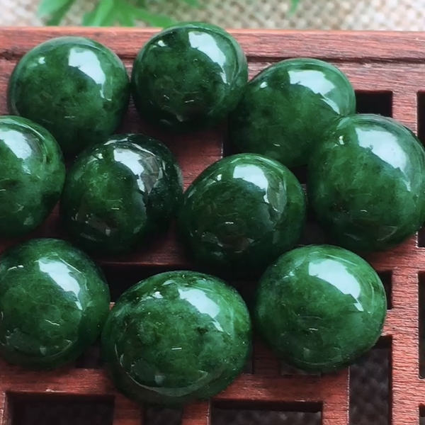 LÔ MẶT NHẪN XANH LỤC ĐẬM ngọc phỉ thúy tự nhiên (Jadeite A) -NT581