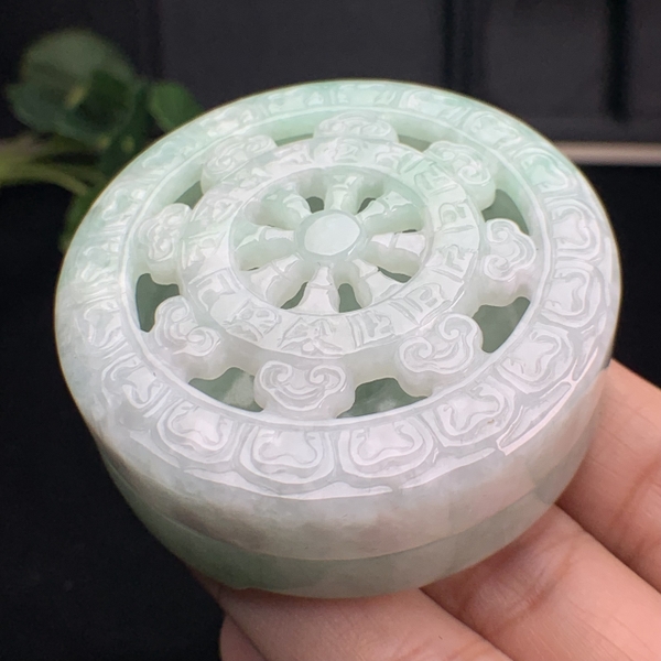 Lư đốt trầm hương bánh xe pháp luân ngọc phỉ thúy tự nhiên (Jadeite A) -NT631