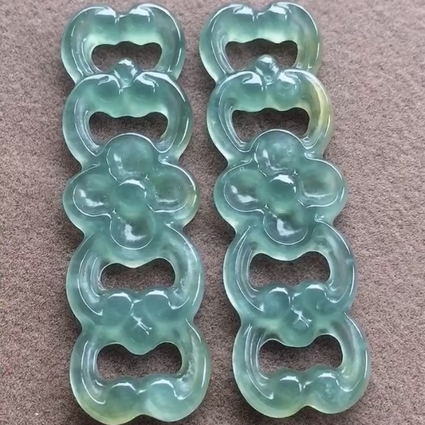 Khuyên tai chạm lộng Ngọc phỉ thuý Tự nhiên Jadeite -NT665