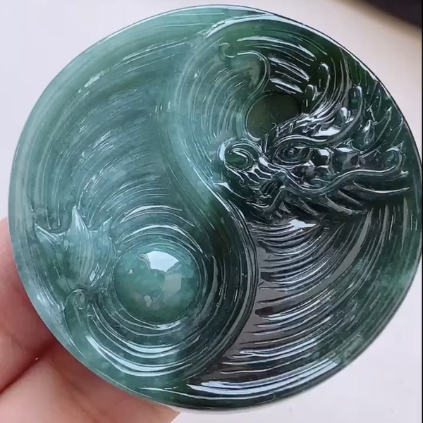 Mặt dây chạm rồng âm dương Ngọc phỉ thuý tự nhiên Jadeite loại A -NT1038