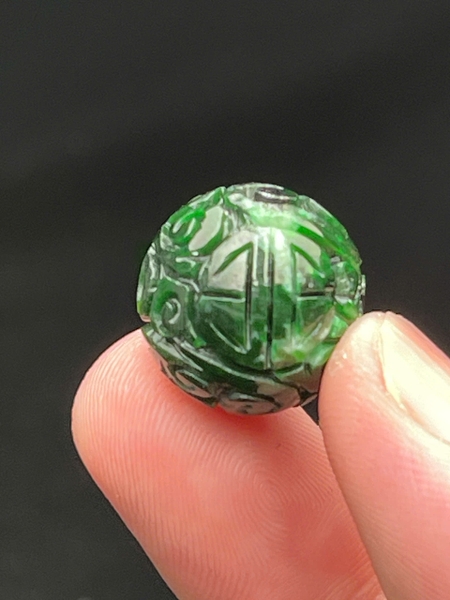 NT1259A Hạt chạm văn hoa cổ ngọc phỉ thuý tự nhiên(Jadeite A)