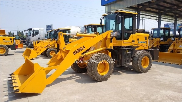 Máy xúc lật mini