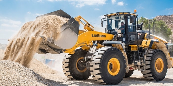 may-xuc-lat-4-5m3-liugong-clg862h