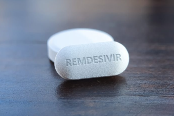 Nhật Bản bắt đầu sử dụng thuốc Remdesivir của Mỹ trị Covid-19