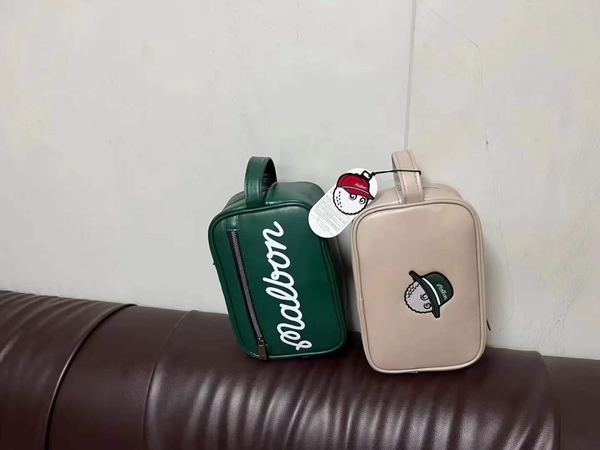 tui-cam-tay-malbon-new-shop-golf-hong-nhung