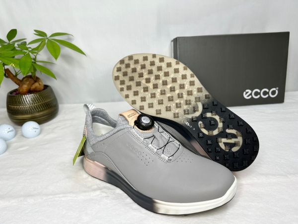 giay-golf-ecco-thai-lan-re-em-shop-golf-hong-nhung