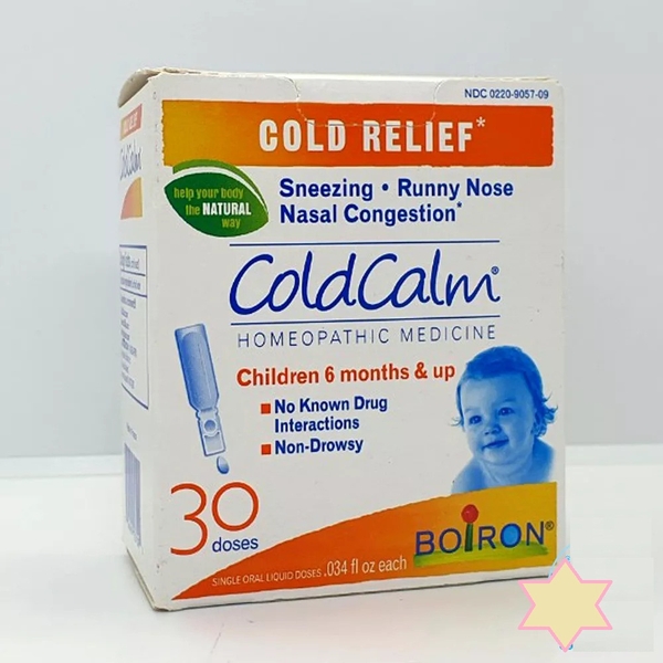 ColdCalm Boiron được sử dụng để điều trị các triệu chứng cảm lạnh ở trẻ em trên 6 tháng tuổi.