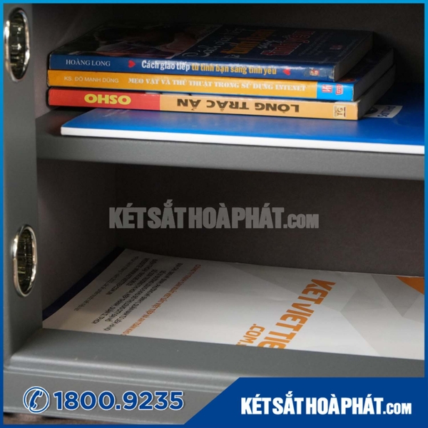 Bên trong để vừa giấy tờ, túi hồ sơ A4