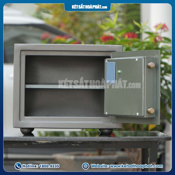 Két sắt chống cháy Century CF35 điện tử
