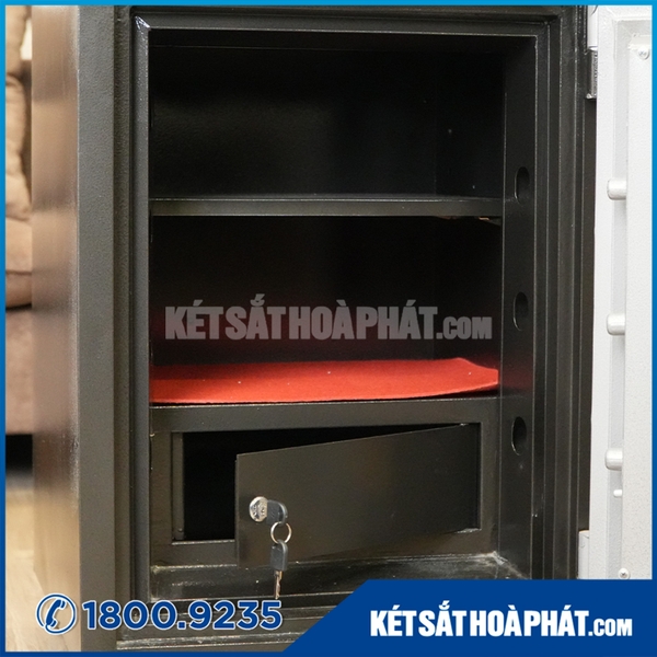 Két sắt có kích thước sử dụng bên trong rộng rãi giúp bạn để vừa đượ cả giấy A4 và Túi Hồ Sơ