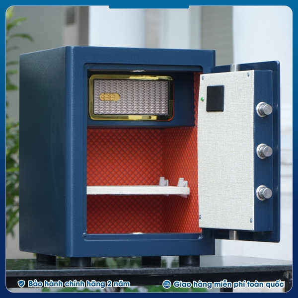 két sắt Century MN65DT nội thất bọc da chia ngăn